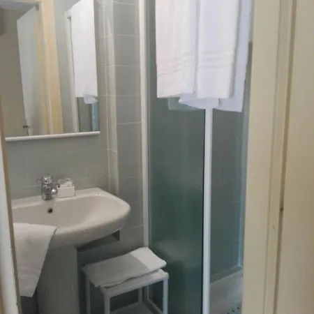 Hotel Diana 2*