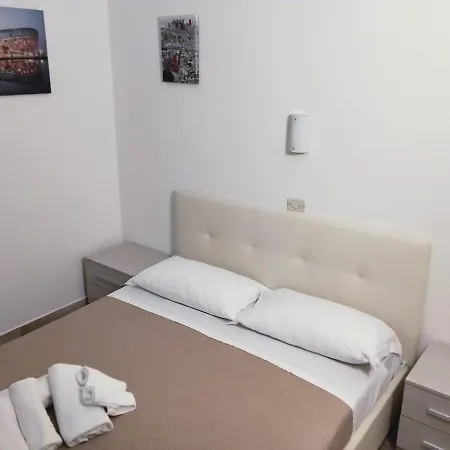 Hotel Diana
